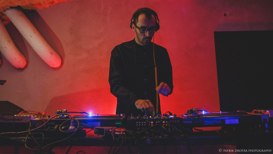 DJ Freezy: Zistil som, že sa viac páčim mužom ako ženám