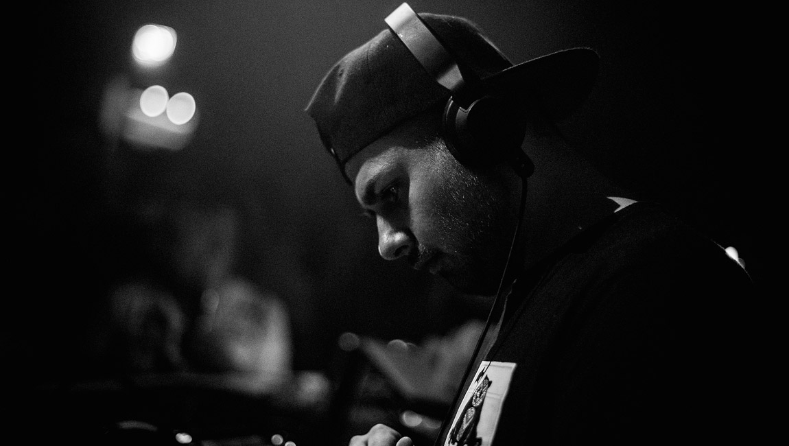 DJ AAMON - Dark Room