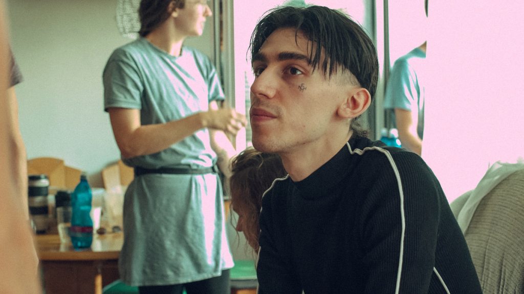 Teplá revolúcia na sídlisku v 80. rokoch, máme zábery z nakrúcania spotu FFi