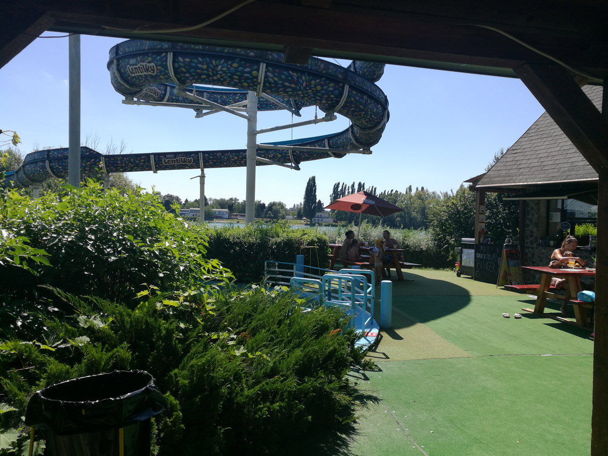 Leto, chalani a žúr pri tobogane! Dnes Tepláreň na Zlatých pieskoch