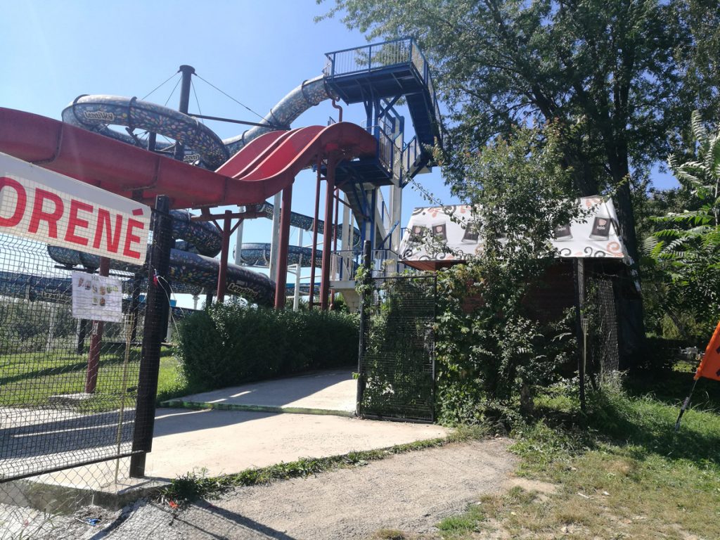 Leto, chalani a žúr pri tobogane! Dnes Tepláreň na Zlatých pieskoch