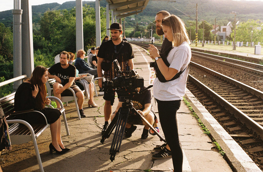 LGBTI ľudia v slovenských filmoch sú často na smiech, upozorňuje dramaturg Filmového festivalu inakosti