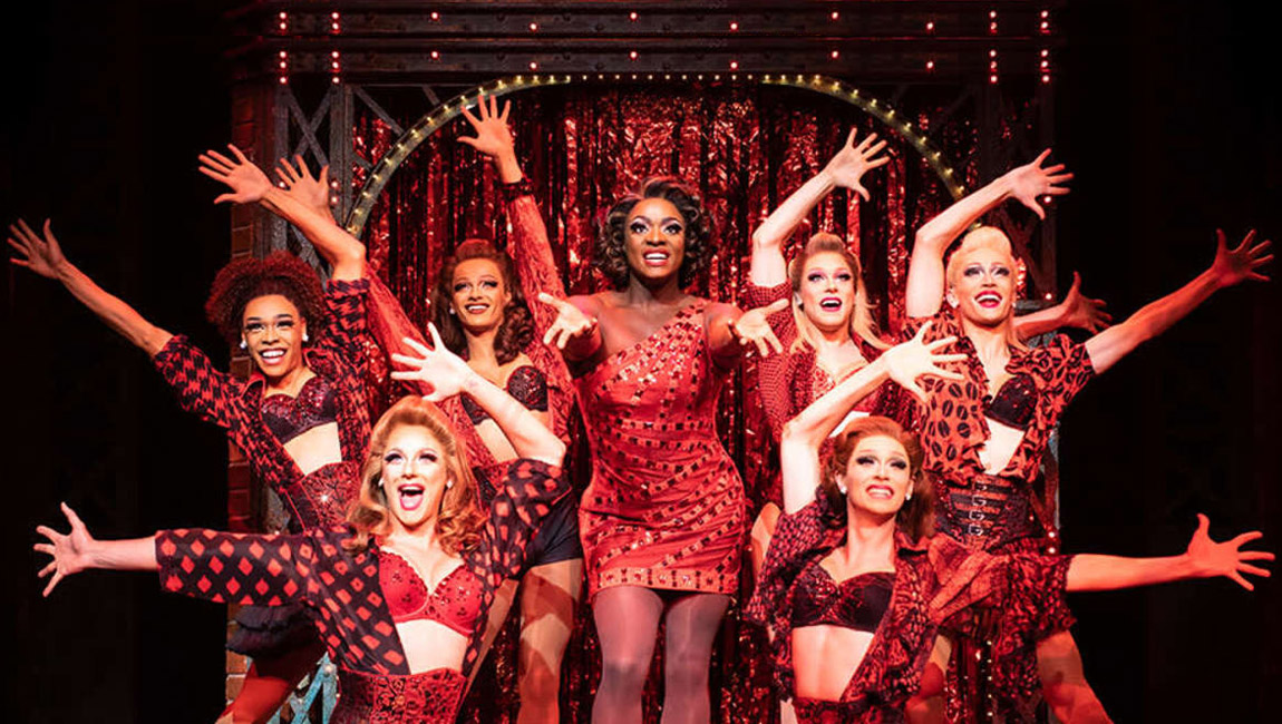 Svetoznámy LGBTI muzikál Kinky Boots môžete sledovať zadarmo a online