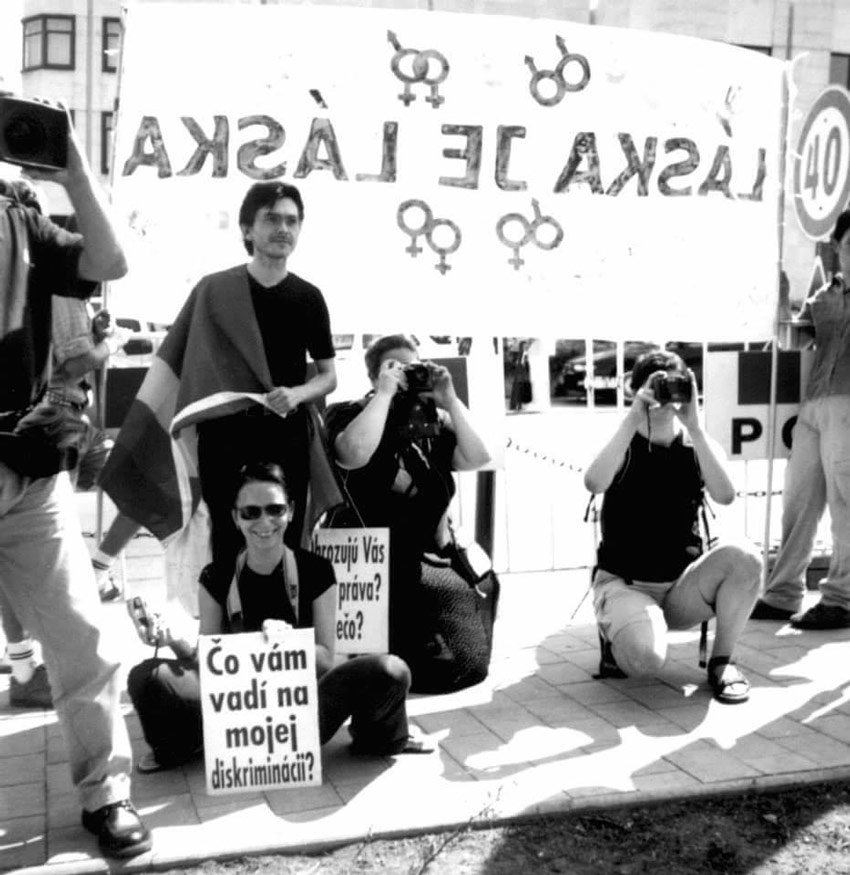 Podarilo sa mu dostať gejov do slovenského jazyka. Spoznajte teplú legendu Ivana Požgaia