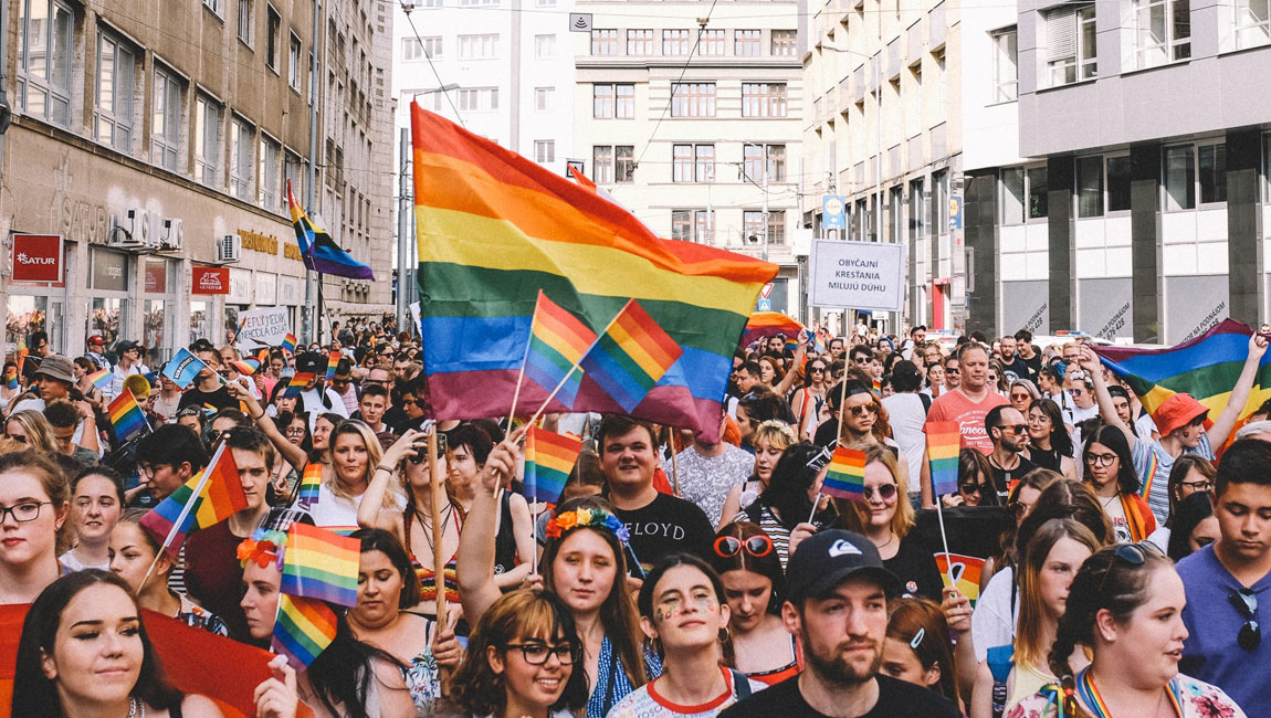 Dúhové vlajky zaplavia bratislavské ulice už v sobotu. Aký bude program PRIDE-u?