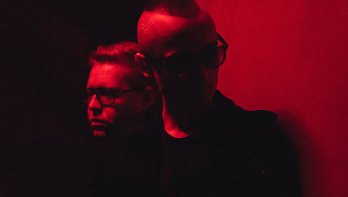 Ťažké chvíle menia na tanečnú hudbu, ukrajinské duo Kurs Valüt zahrá v Bratislave