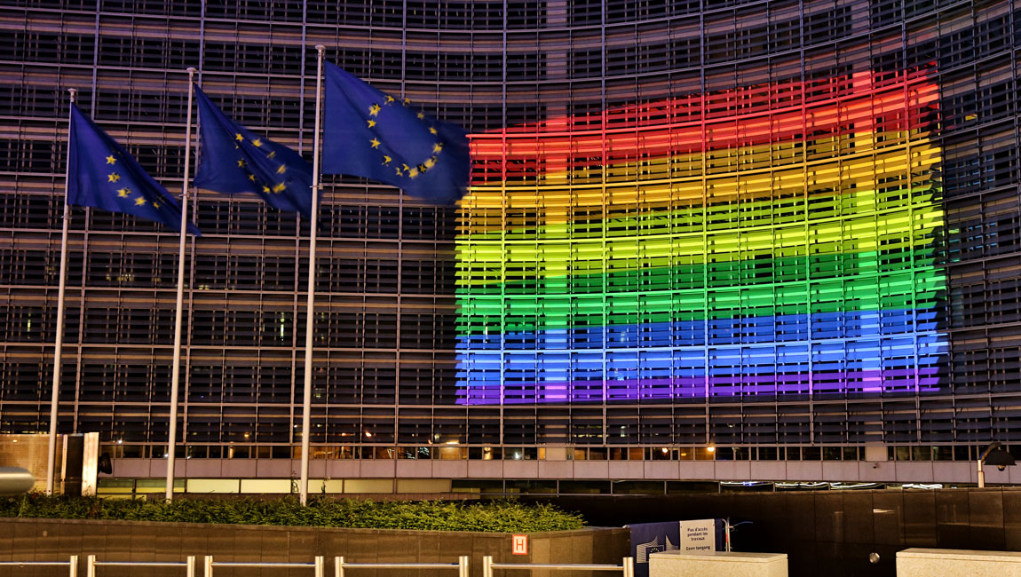Slovenská vláda a parlament, už sa spamätajte! Pripomína rezolúcia Európskeho parlamentu