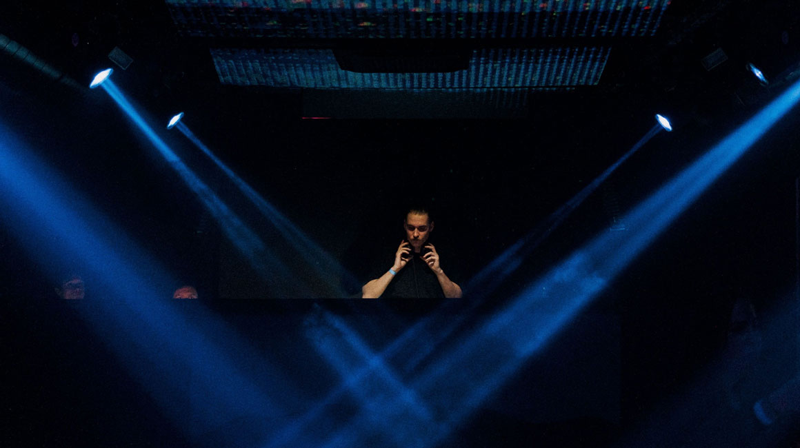 Na silvestrovskej Tepláreň párty aj DJ Carl, sľubuje energický a veselý set