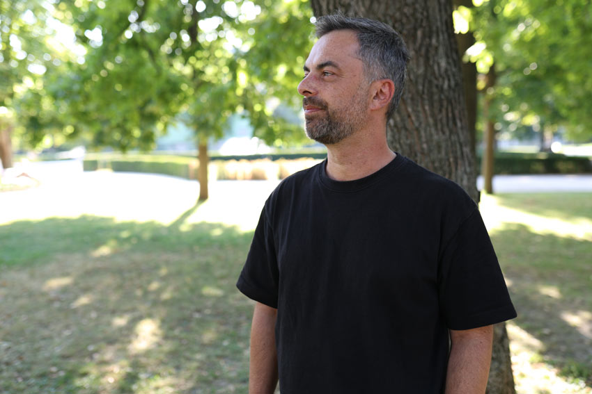Príbeh zrady aj šťastnej náhody. Martin vyrastal ako gej s rómskymi koreňmi